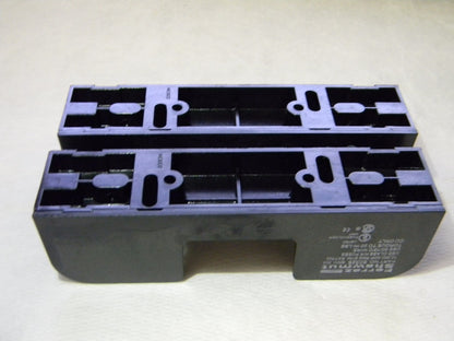 Ferraz Shawmut 1 Pole 10 to 14 AWG Screw Mount Fuse Blocks Qty. 2 60326