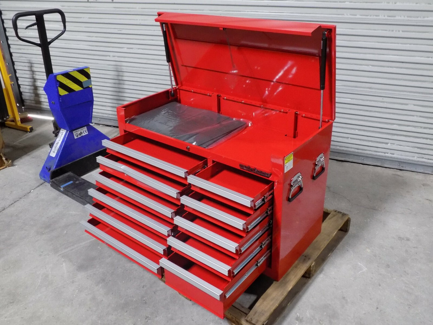Pro Source Top Chest Tool Box 11 Drawer 41 x 18 x 26 Steel Red SCRATCH N DENT