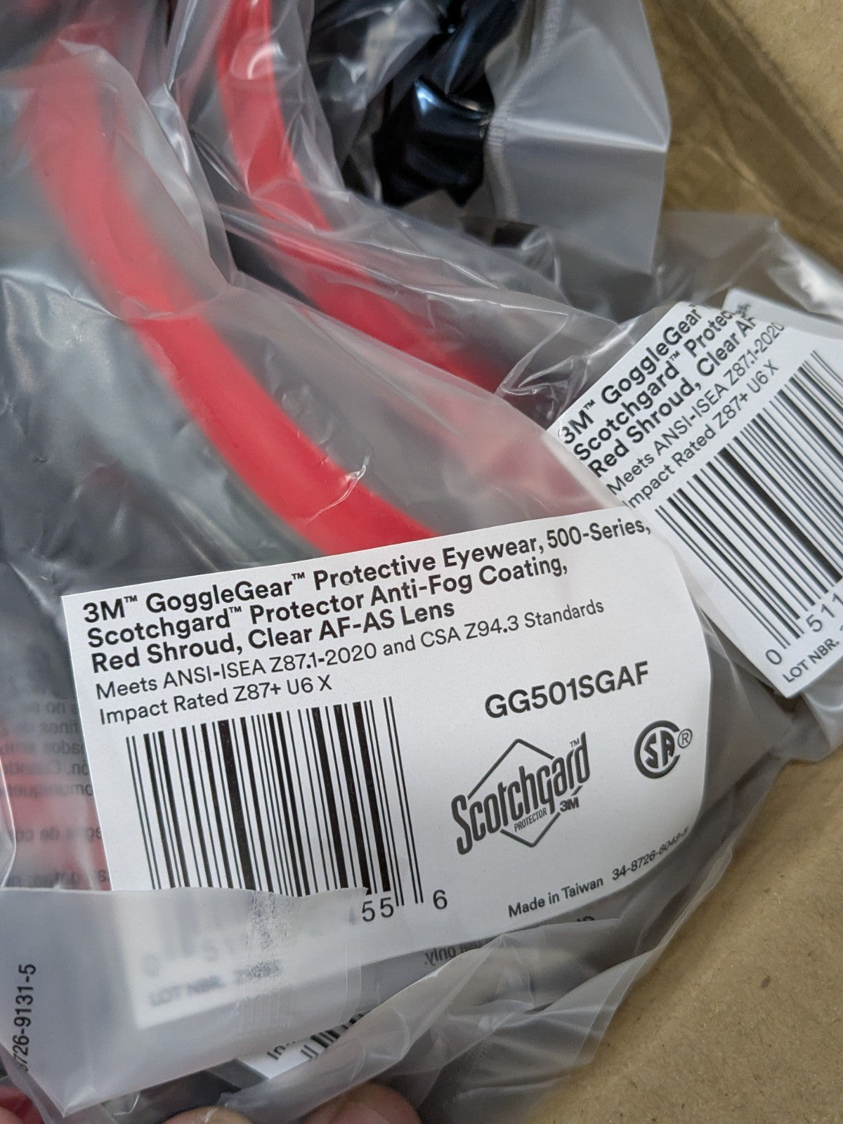 3M GoggleGear 500 Series, Clear Scotchgard Anti-fog lens Qty 10 7100079187
