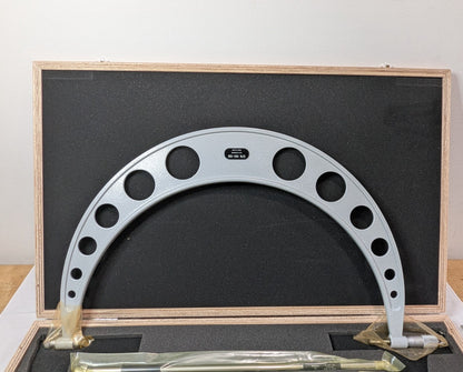 Mitutoyo 16"-20" Wide Range Outside Micrometer W/BROKEN RATCHET STOP 104-153