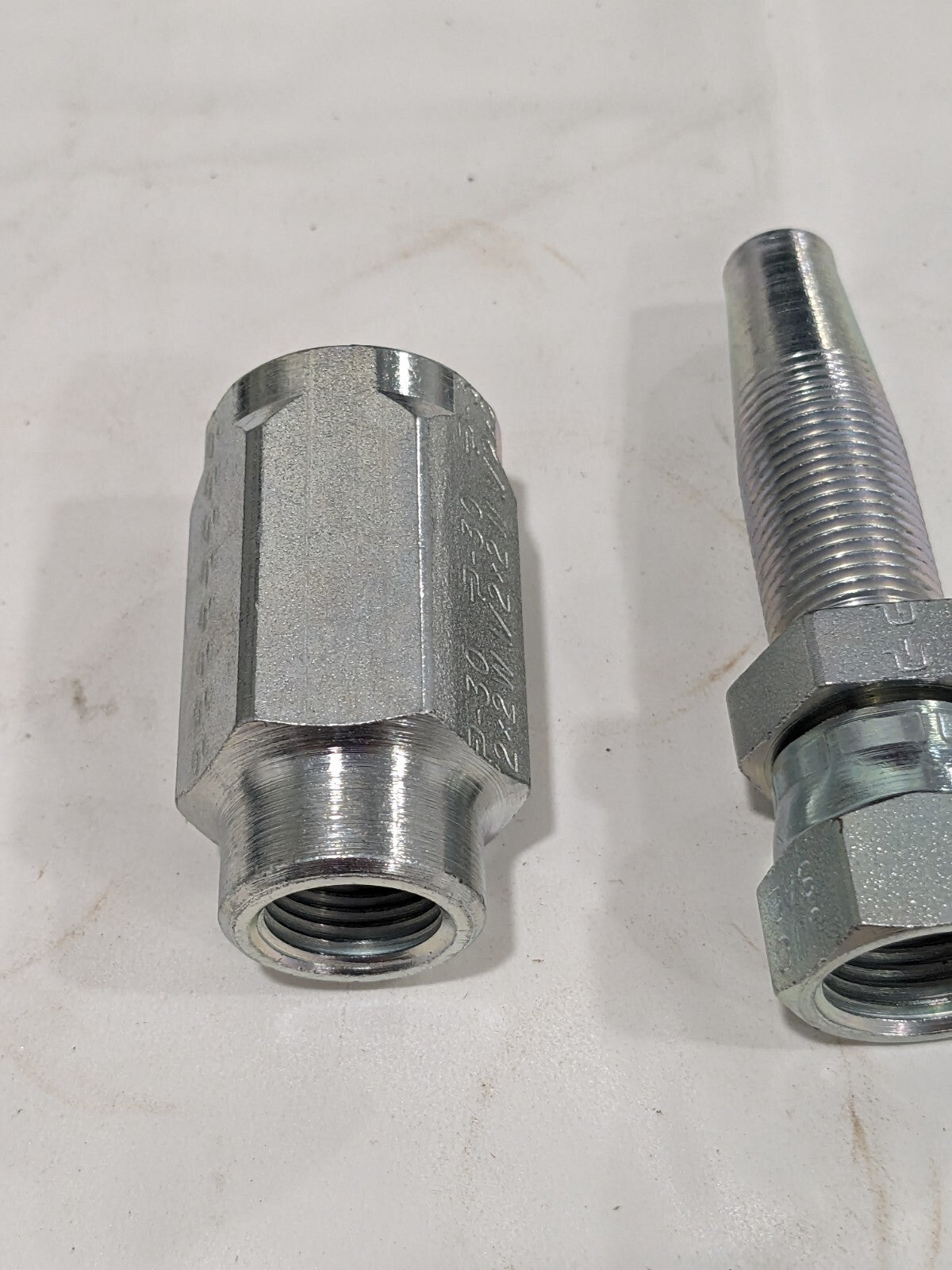 Parker 316 Stainless 1/2" Hose Fitting -8 JIC P-30