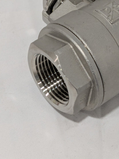 PARKER Standard Manual Ball Valve: 1" Pipe, Full Port FNPT x FNPT XVP502SS-16
