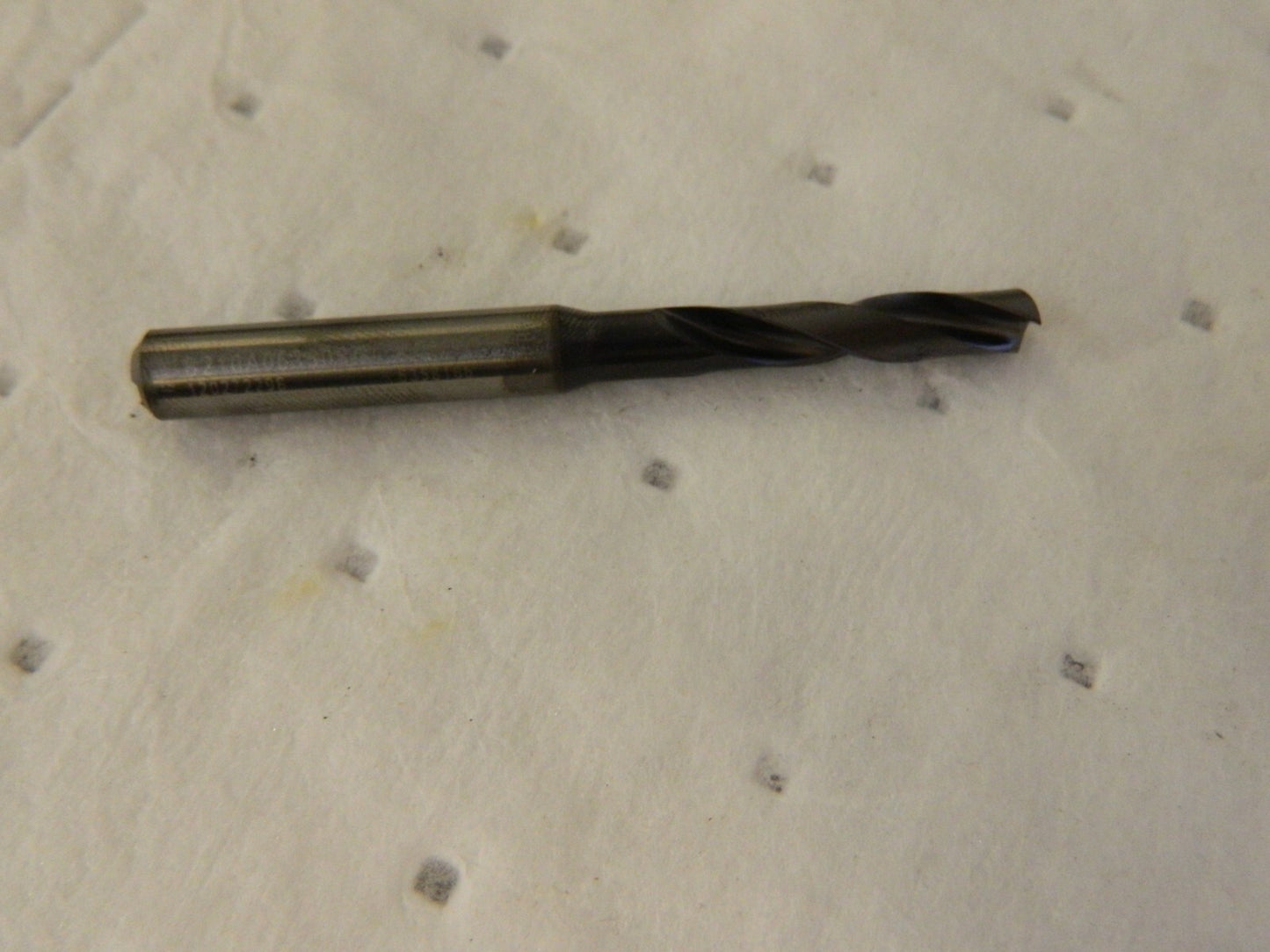 KENNAMETAL  Screw Machine Length Drill Bit Letter E  140 ° Point Carbide 6358166