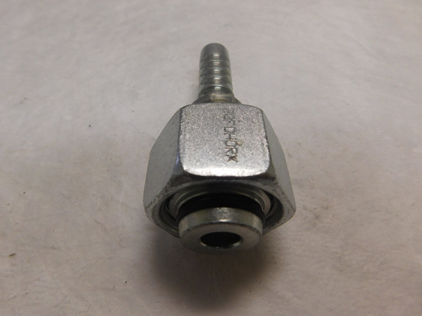 Gates GlobalSpiral Female DIN 24º Cone Swivel W/O-Ring 8GS-20FDHORX