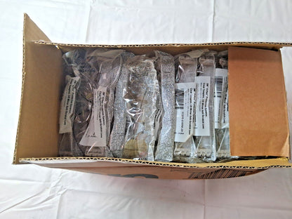 3M Scratch-Resistant Safety Glasses Polycarbonate Clear Lenses QTY10 7100123356