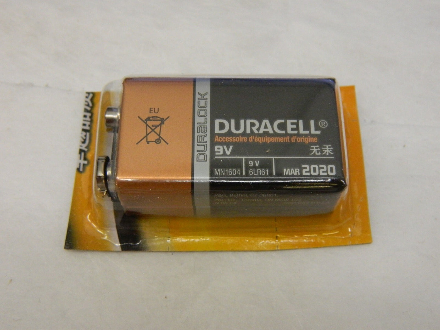 WorkSmart Pressure Gauge: 2 –1/2 " Dial, 1/4 " Thread, NPT, Lower Mount 59274506