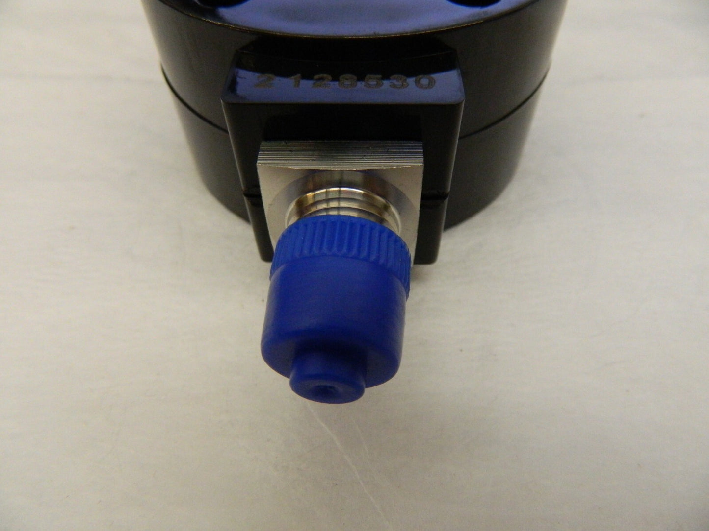 WorkSmart Pressure Gauge: 2 –1/2 " Dial, 1/4 " Thread, NPT, Lower Mount 59274506