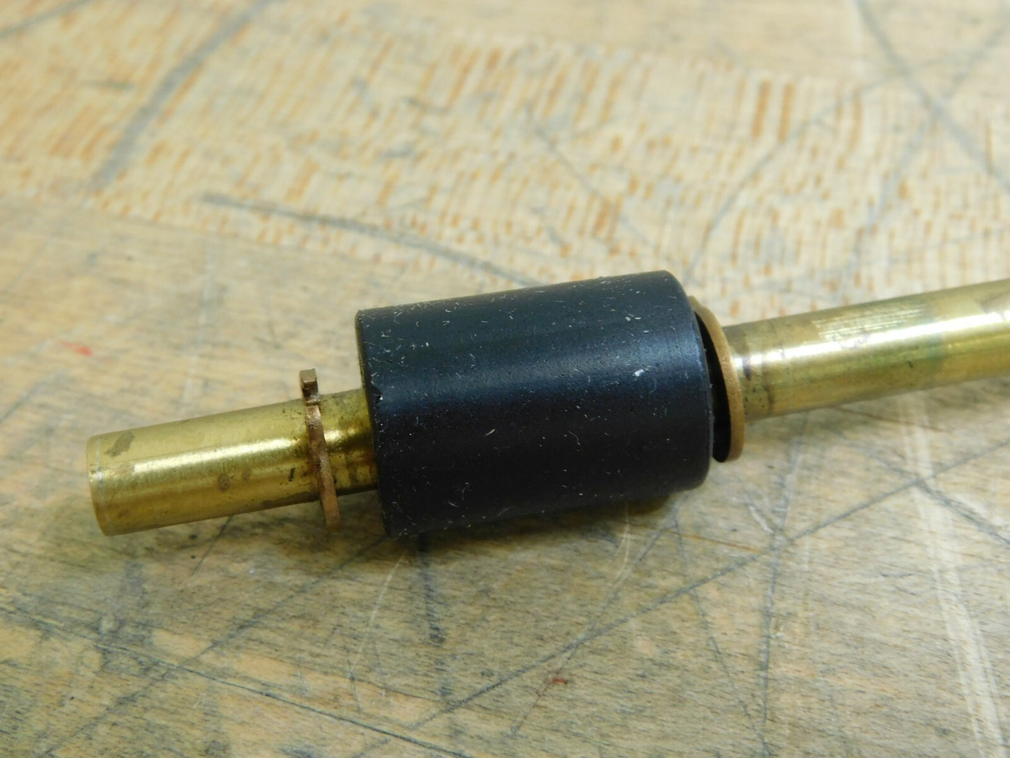 Barksdale Liquid Level &amp; Temperature Switch 176°F Normally Open L1BLD12CL220