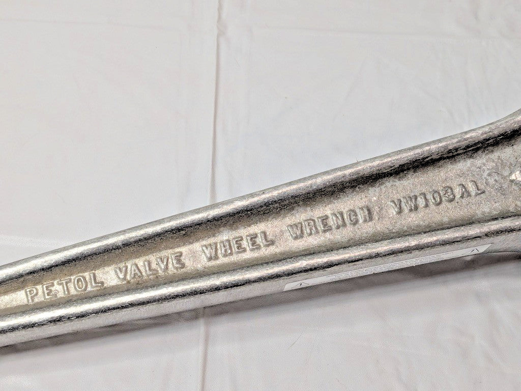 Gearench Aluminum Valve Wheel Wrench Petol 100 Series 2-1/2" Opening VW103AL