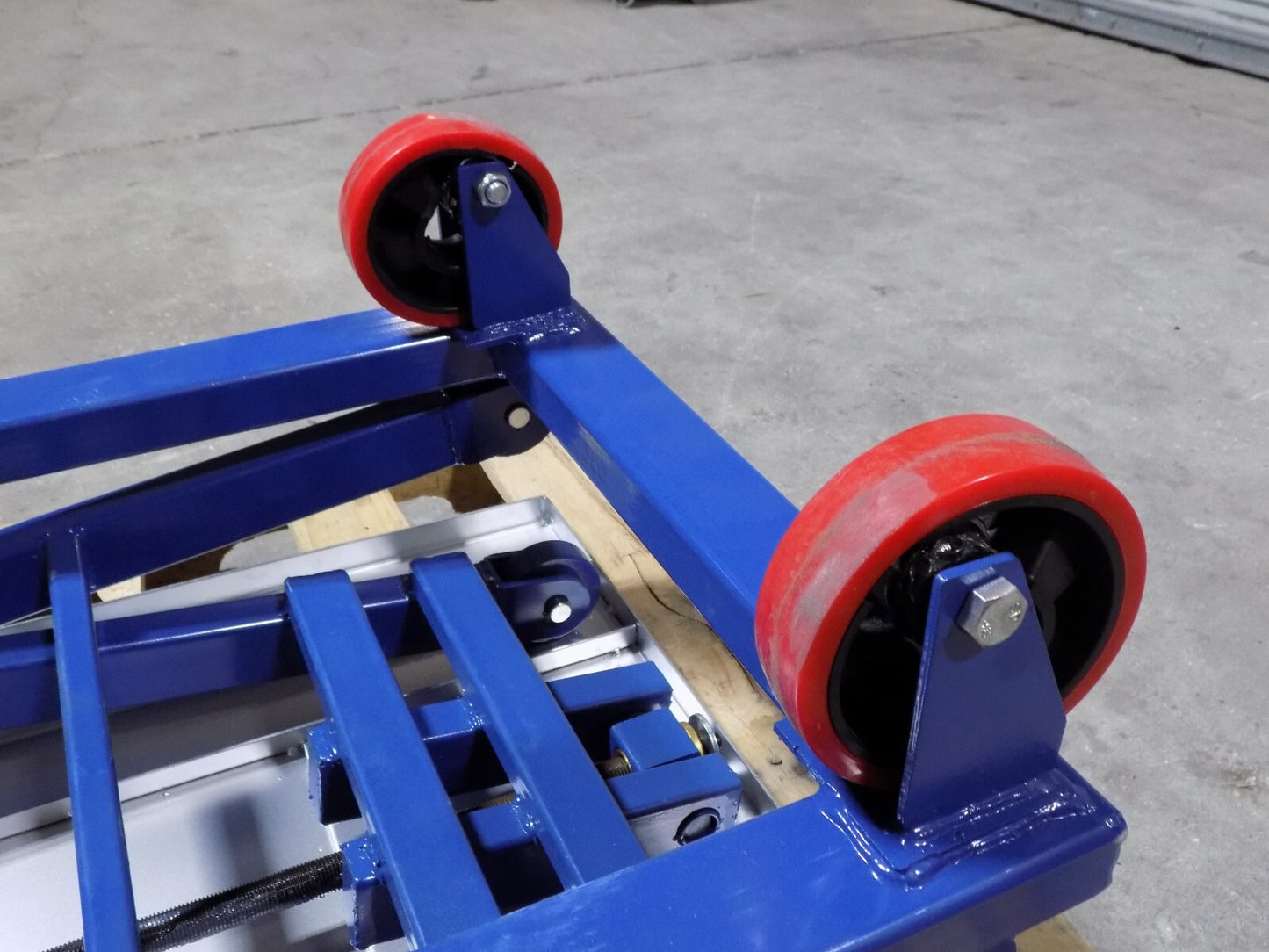 Vestil Mechanical Scissor Lift Cart 660 lb. Capacity 37" x 23" Platfor