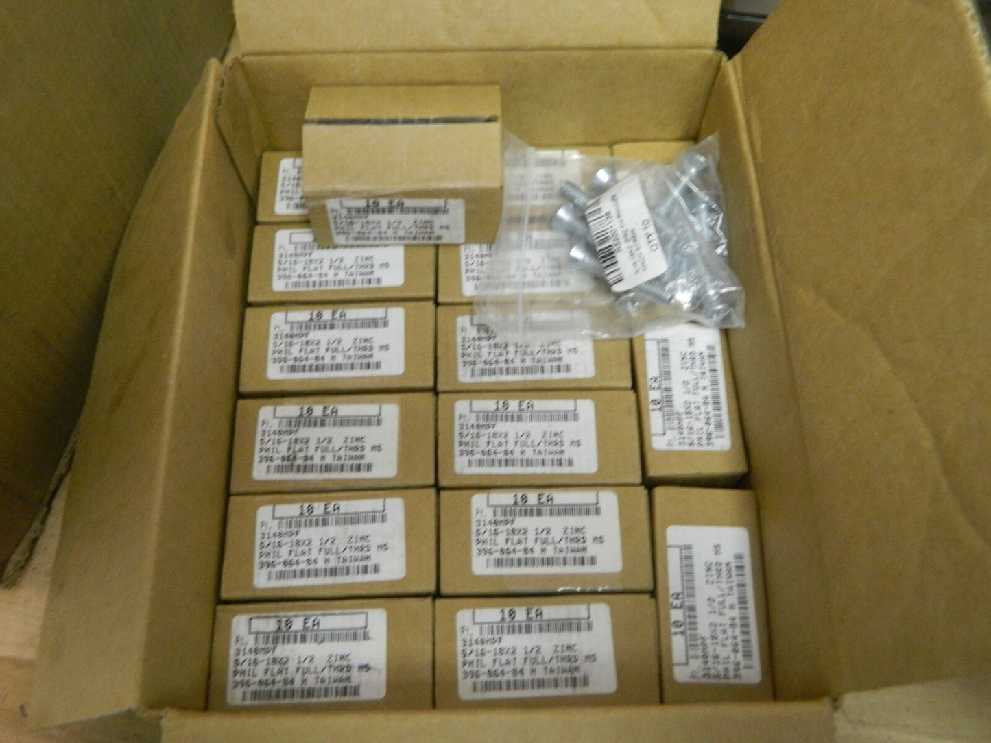 Phillips Drive Machine Screw 5/16-18 UNC 2" OAL Qty 170 R52001138