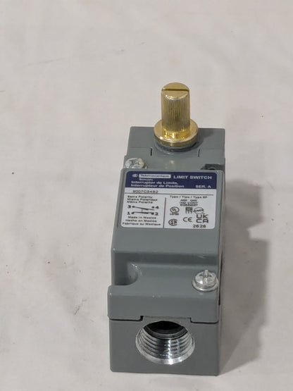 Square D General Purpose Limit Switch: SPDT, NC, Rotary Head, Side 9007C54B2