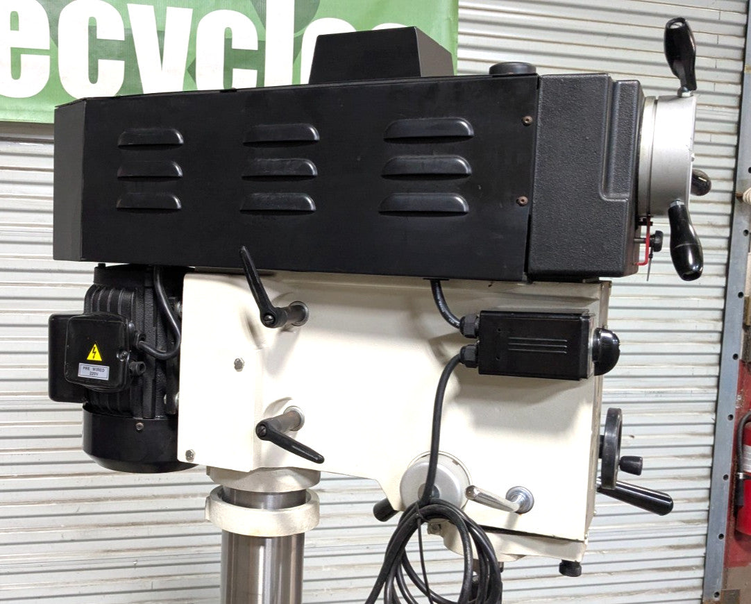 VECTRAX 20" Floor Standing Drill Press 1.5 hp 220V RF-401VS/1  *NOT WORKING*