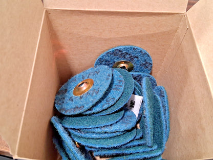 3M NonWoven Silicon Carbide Quick-Change Discs QTY25 Roloc TSM 3" Dia 7000120998