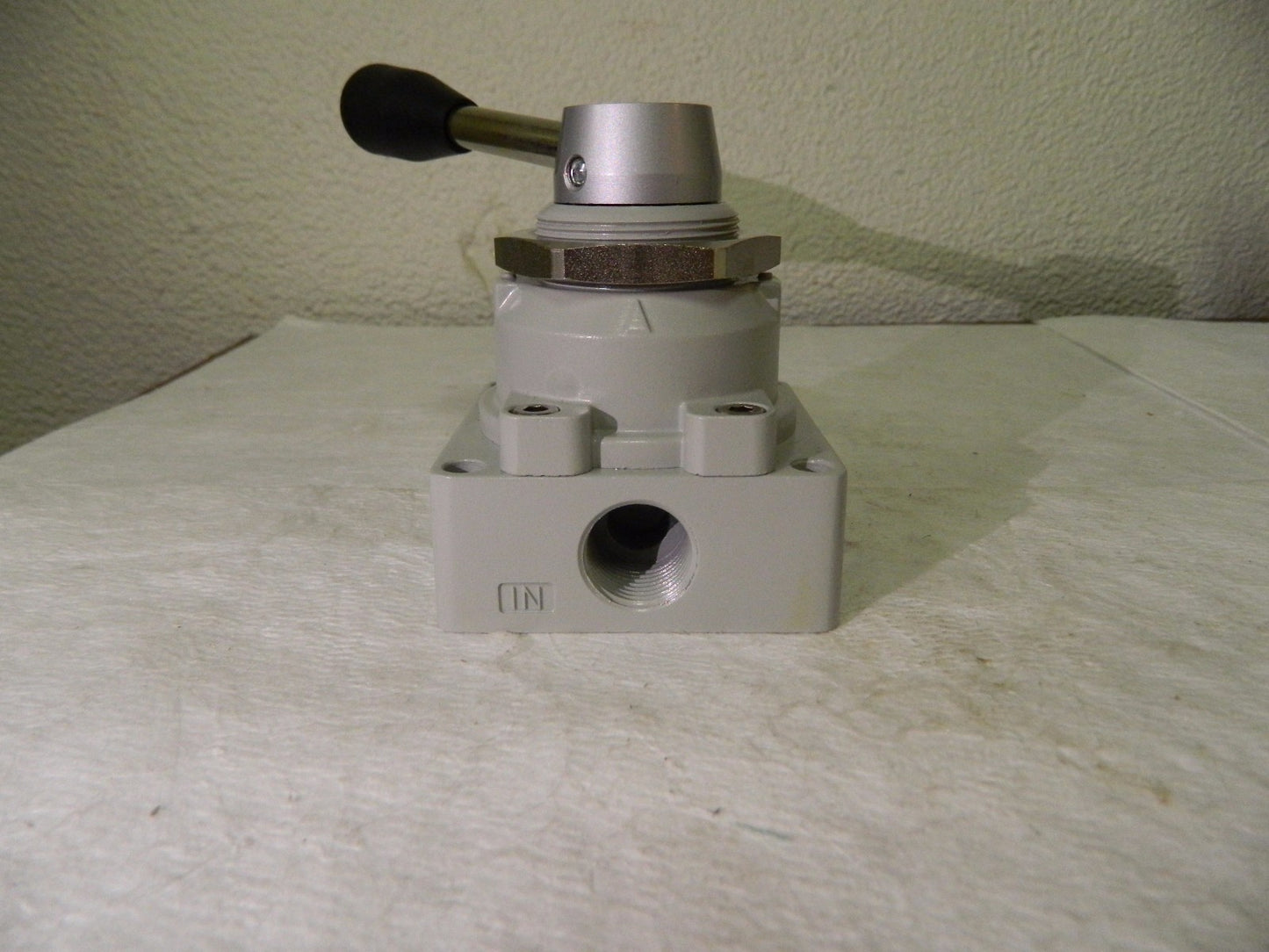 Jupiter Pneumatics Rotary Valve w/ Panel Nut 1/2" NPT 4/2 Way 5140240005JP QTY 2