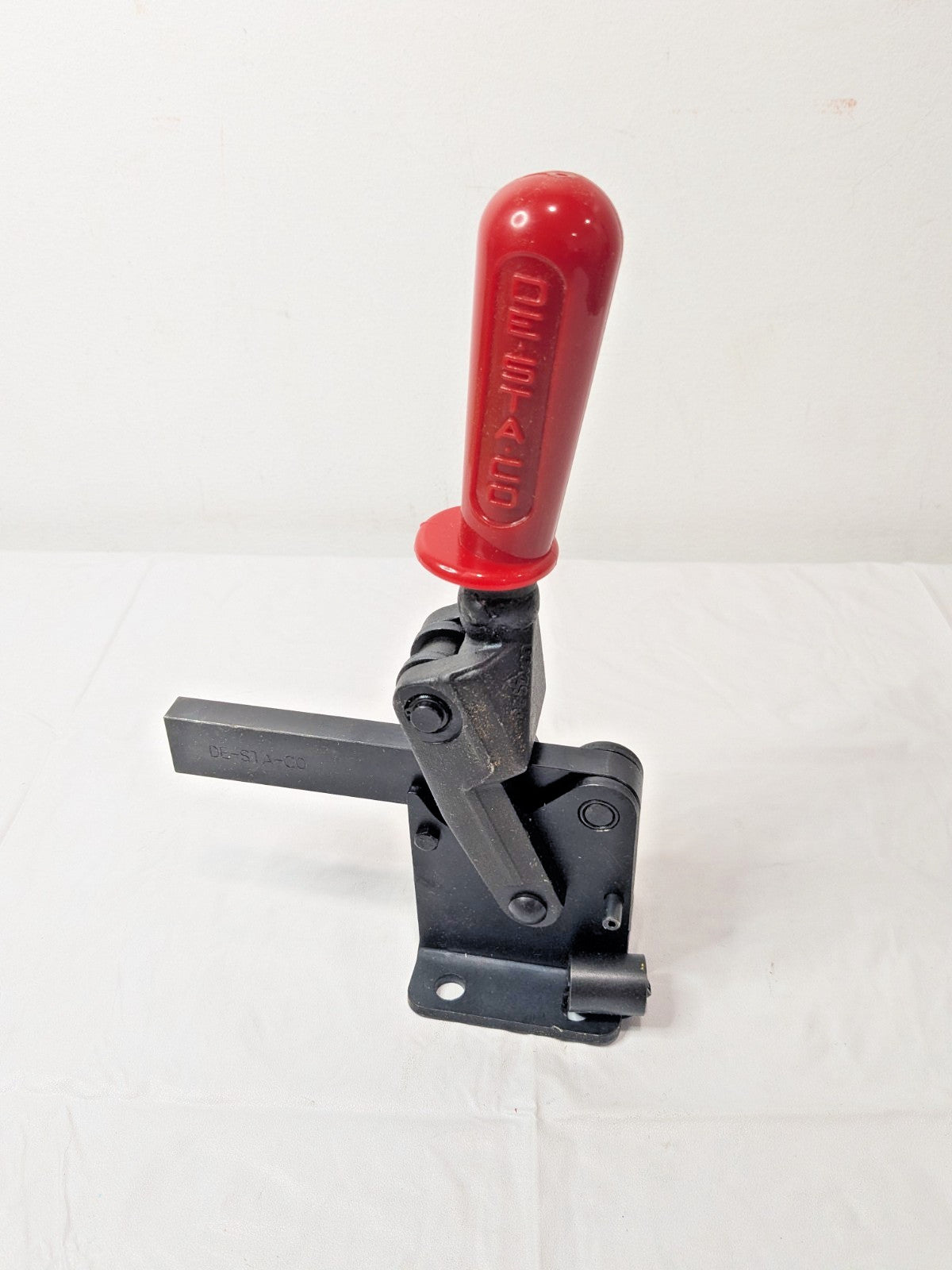 De-Sta-Co Manual Hold-Down Toggle Clamp Vertical 2248.09 Lb Capacity 535-L