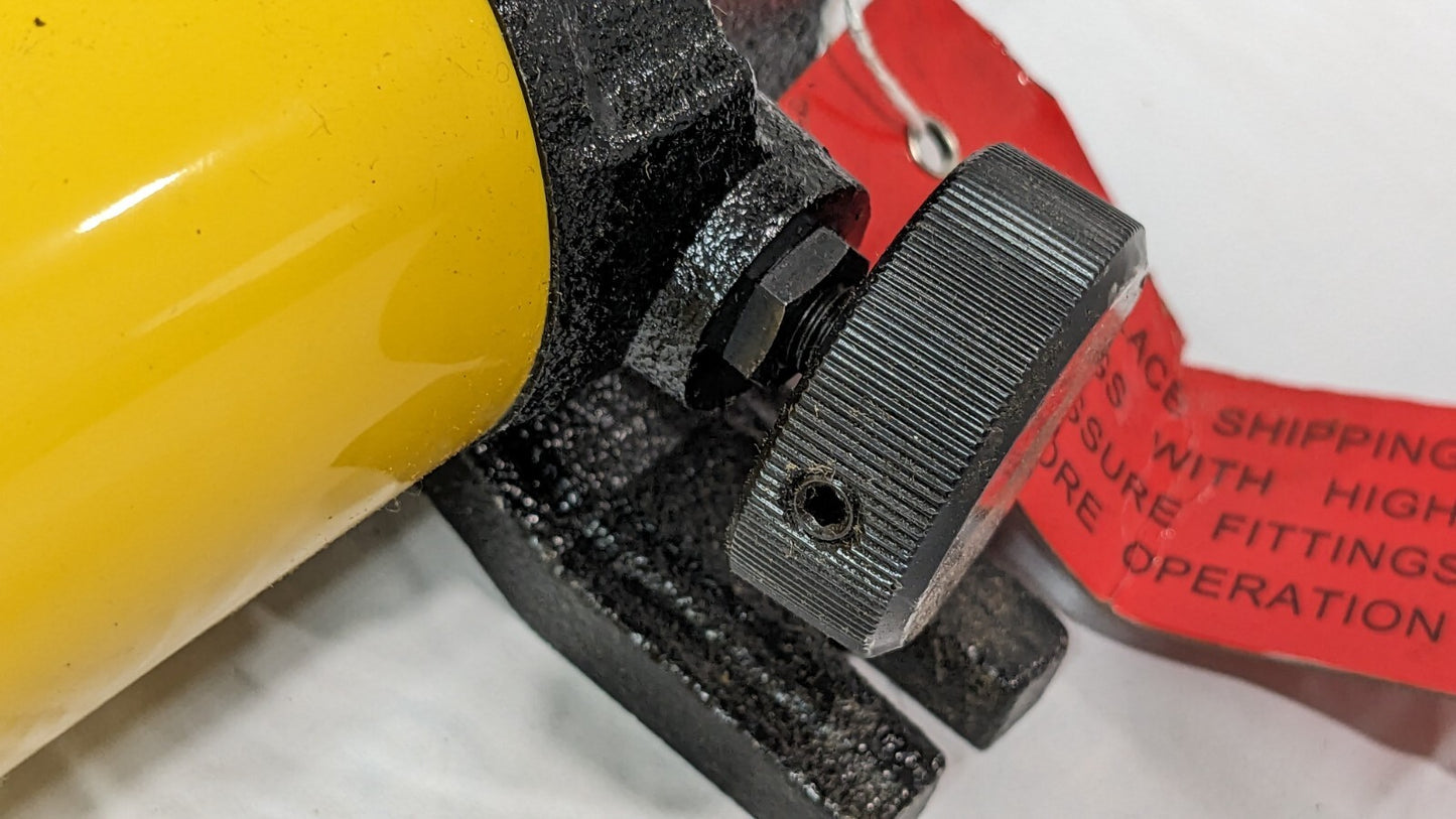 Enerpac Hydraulic Hand Pump 1 Stage 10000/700 BAR PSI P39 DAMAGED