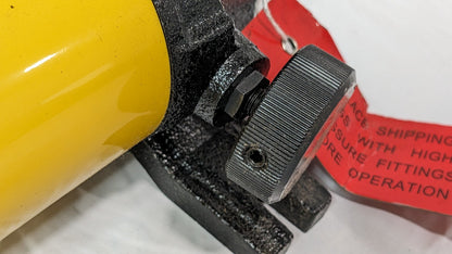 Enerpac Hydraulic Hand Pump 1 Stage 10000/700 BAR PSI P39 DAMAGED
