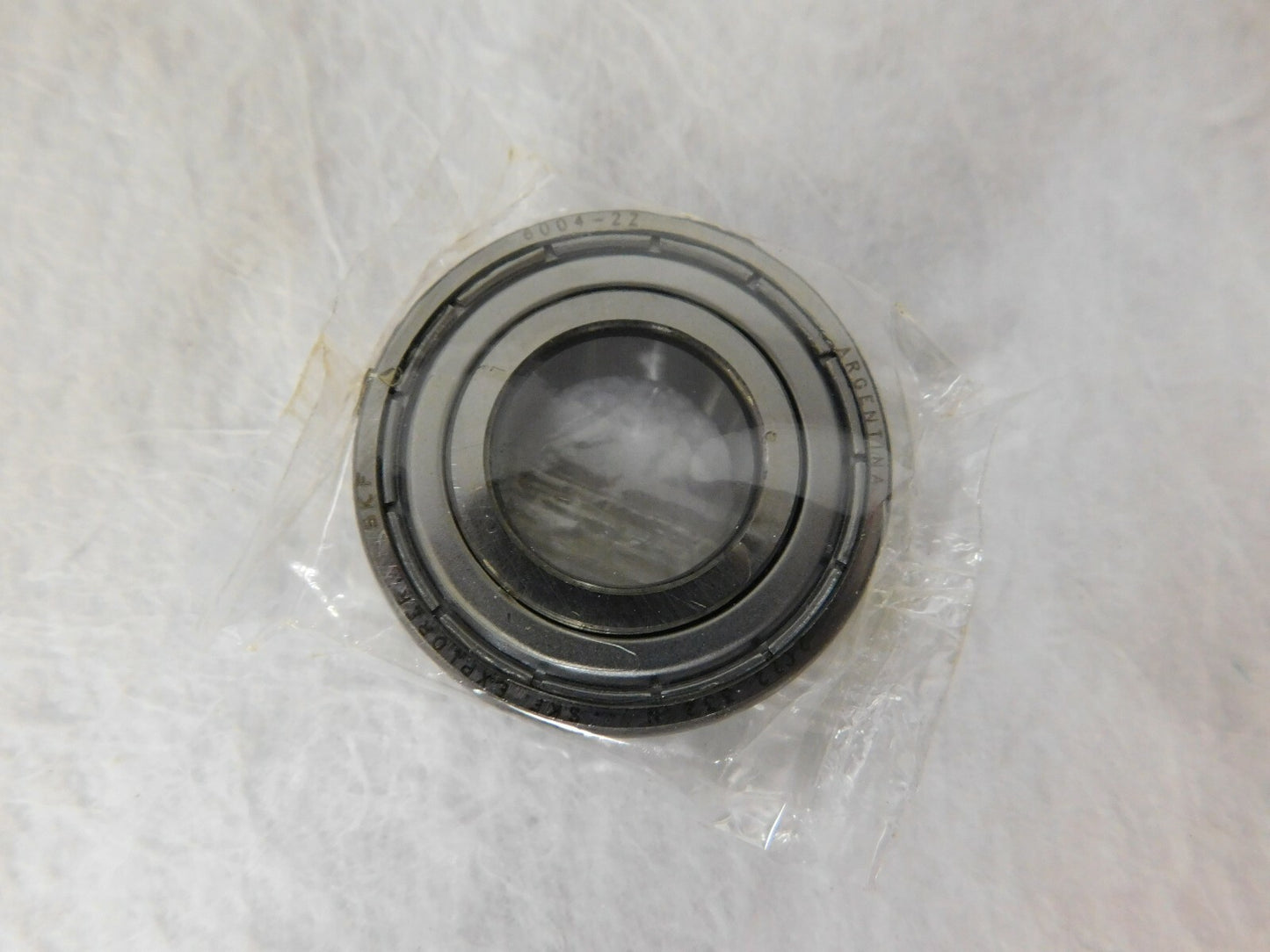 SKF  Double Shield Deep Groove Radial Ball Bearing 20mm BD QTY 2 6004 2ZJEM