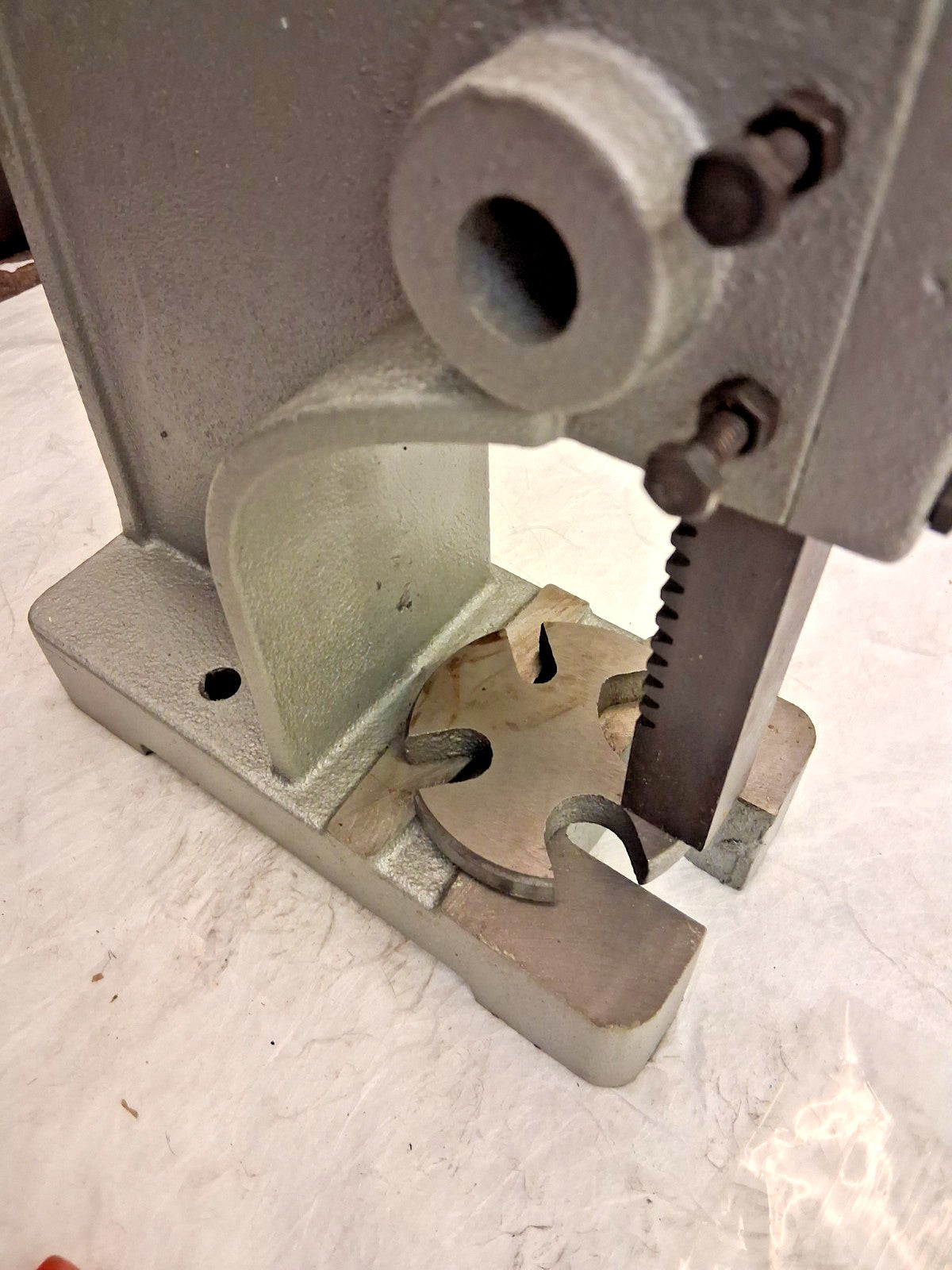 Pro Arbor Press 1" Ram 4" Throat Depth 1 Ton Pressure 9-1/2" Stroke 09511114