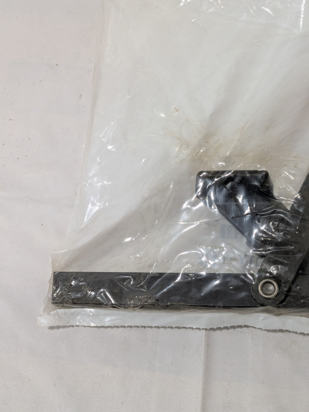 De-Sta-Co Manual Hold-Down Toggle Clamp: Vertical, 1000.00 lb Cap. 527
