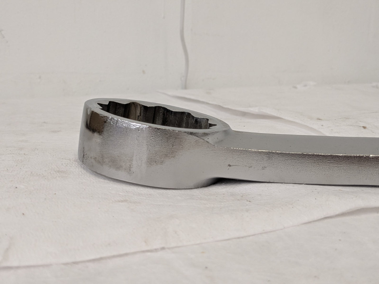 Williams 2-1/2" Combination Wrench 12-Point 29-15/16" OAL Satin Chrome JHW1197