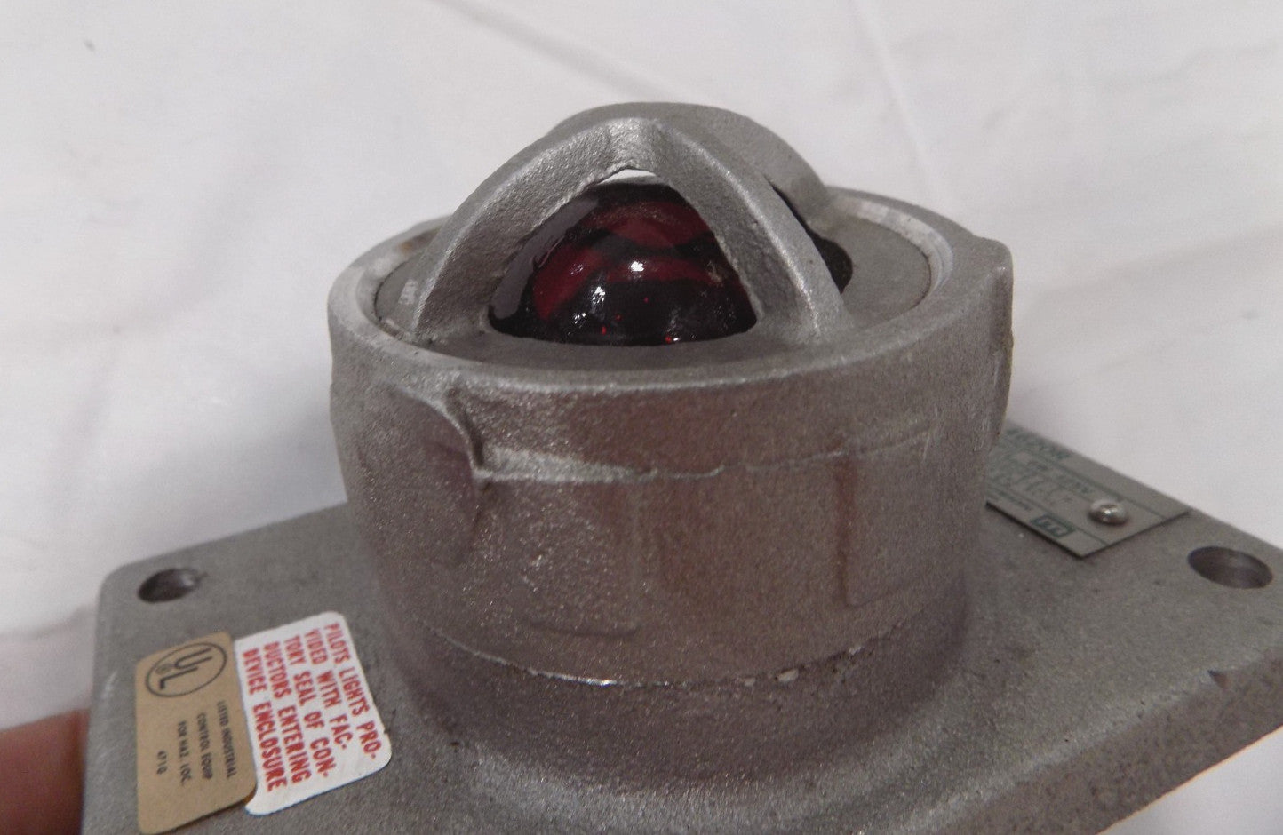 Russell & Stoll Safety Light Fixture 4620R