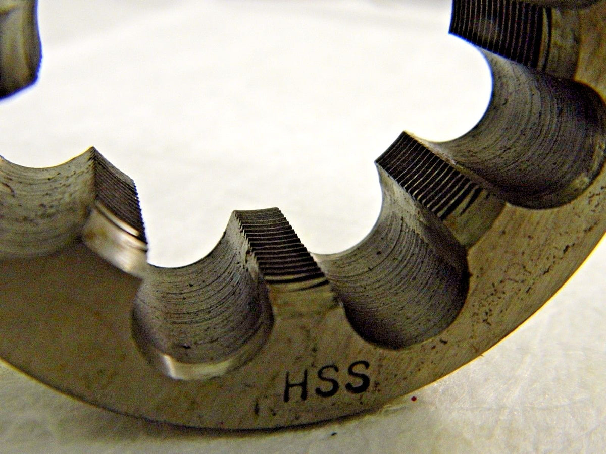 Adjustable Round Split Die HSS 1-1/2"-27 Thread 03947280
