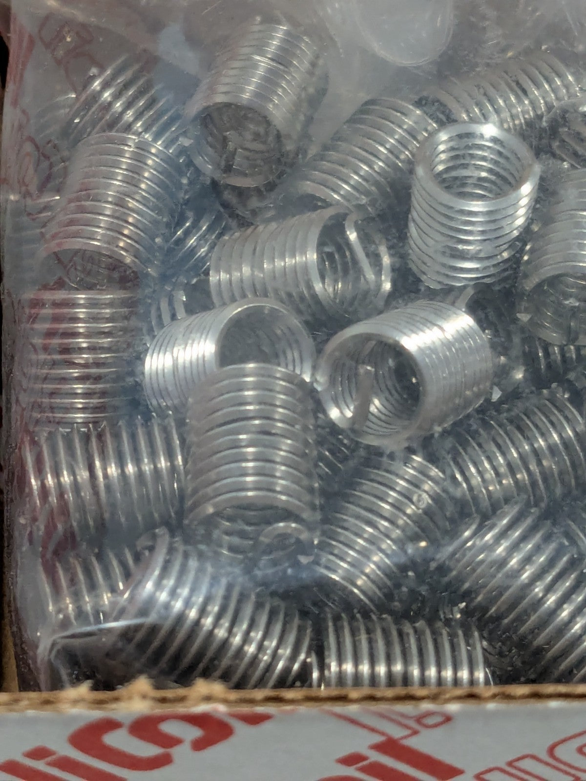 Heli-Coil Free-Running Insert: M8x1.25, 16.00 mm OAL Qty 100 70064522