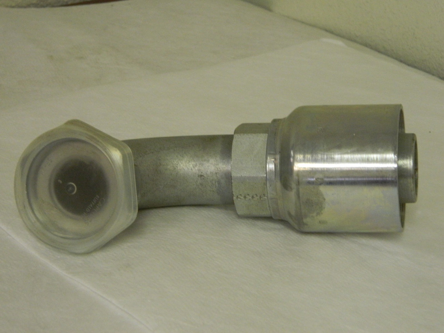 Parker Perm Female Seal-Lok Swivel 90° Elbow Short Drop Lot of 2.  1J971-24-24