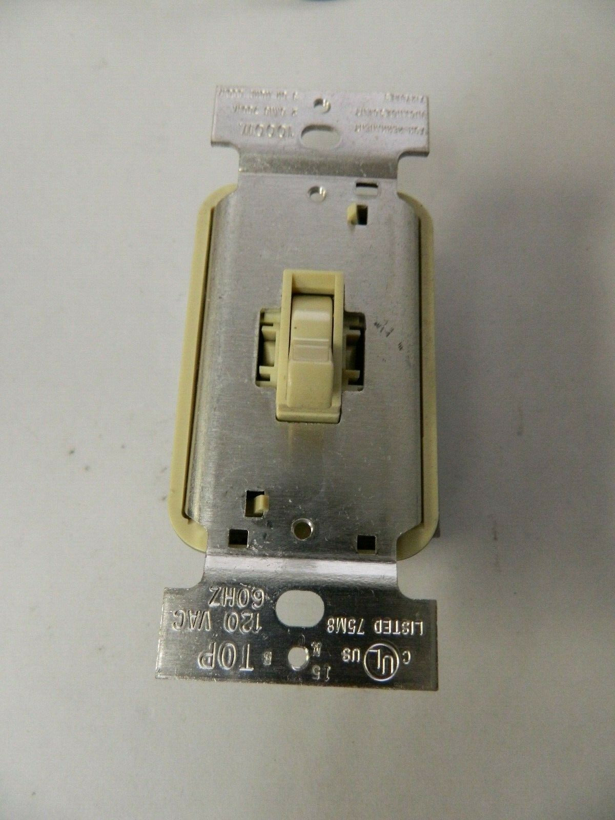PASS &amp; SEYMOUR  - TOGGLE DIMMER 1000W/3-WAY IVORY  QTY 2 T1003-I