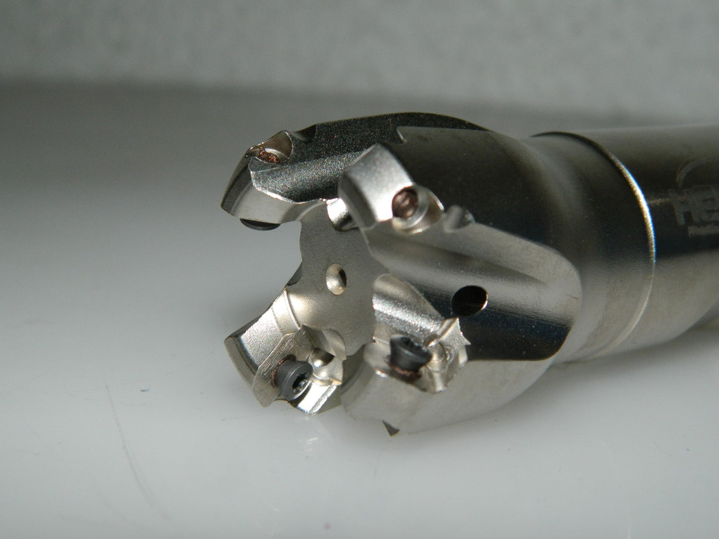 Hertel Indexable End Mill 45° Lead Angle 1" Max Cut Dia 0.157" Max DOC 60004809
