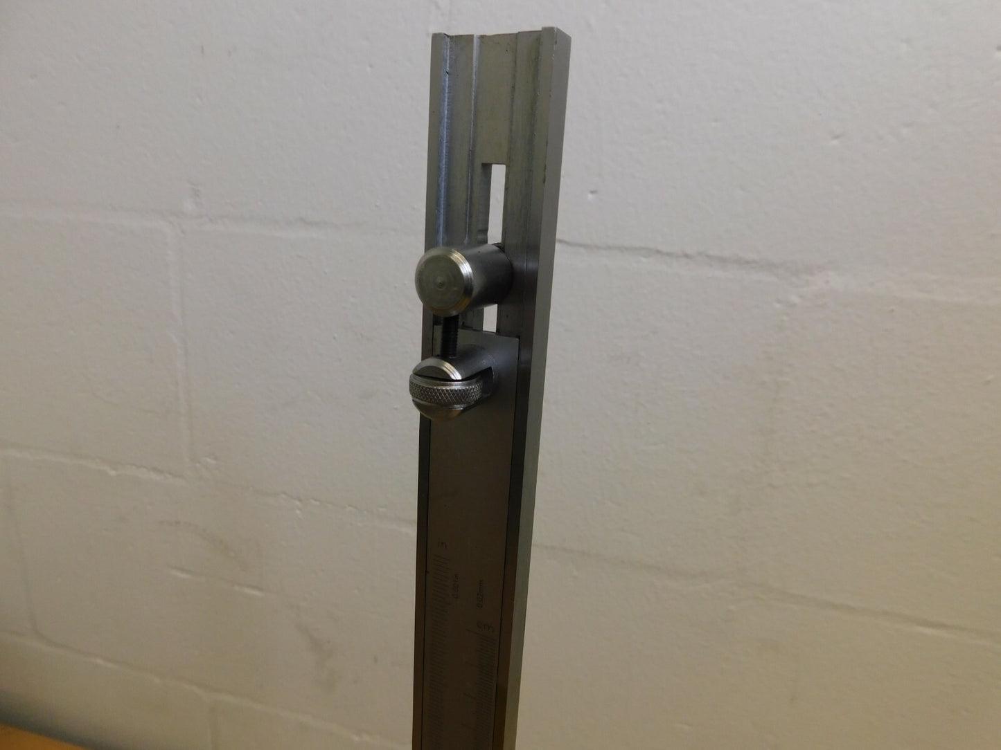 Pro-Grade Vernier Height Gage 0.001" Graduation 0 to 12" Measurement 0