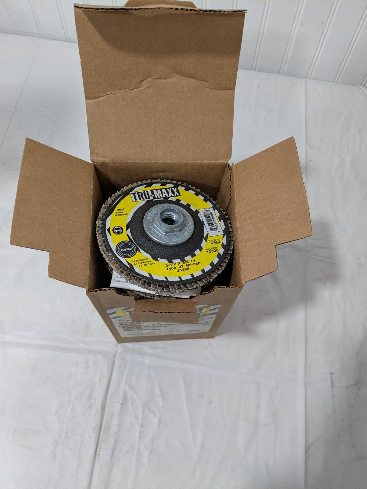 Tru-Maxx Flap Disc: 4-1/2" Daim, 5/8-11 Hole, Medium 80 Grit, Box of 10 252