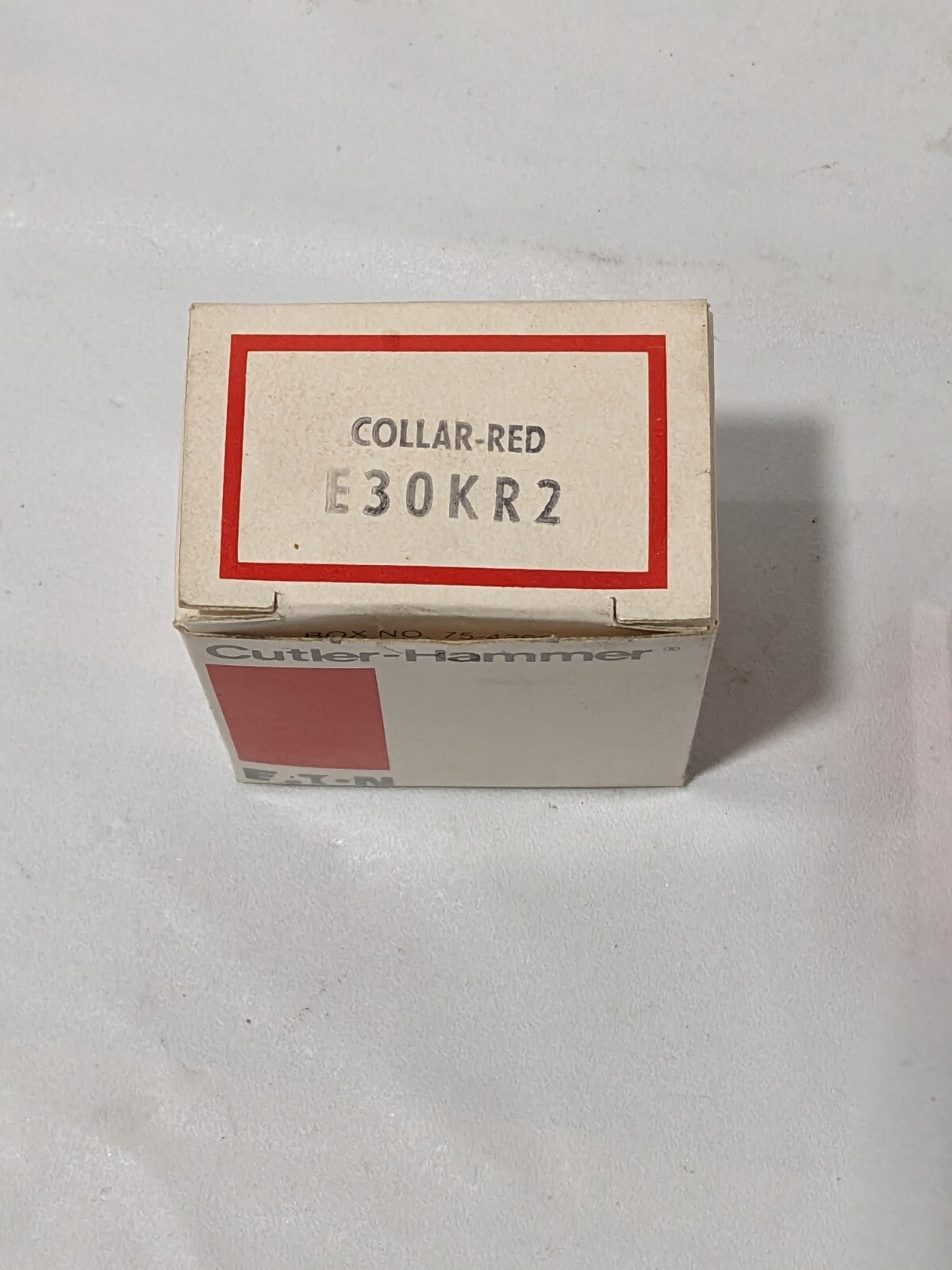 Cutler Hammer E30KR2 Collar Red new