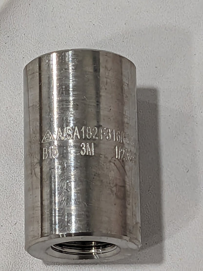 MERIT BRASS Pipe Reducer: 1/2 x 3/8" Fitting, 316 & 316L 3612D-0806