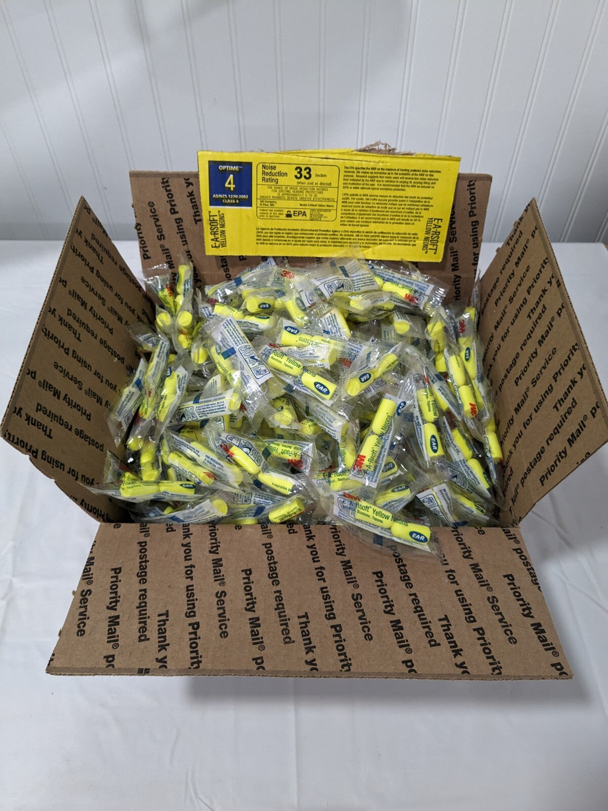3M Earplugs: 33 dB, Foam, Bullet, Roll Down, Uncorded Qty 400 7000002303