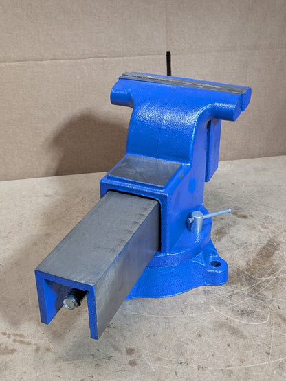 Gibraltar Combination Pipe and Bench Vise w/ Swivel Base 8" Jaw Width 8" Opening