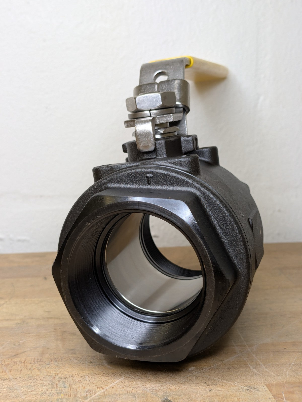 Legend T-730 Full Port Carbon Steel Ball Valve 2" Pipe FNPT x FNPT 150 WSP