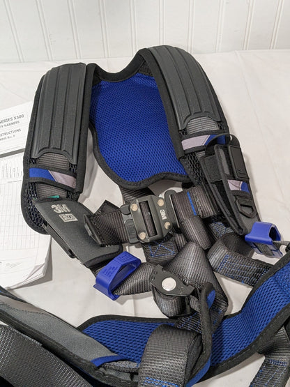 DBI-SALA Fall Protection Harnesses: 420 Lb, Vest Style, Size Large 7012816115