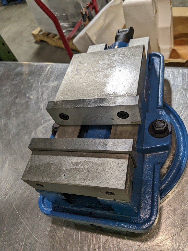 BAILEIGH Machine Vise: Horizontal Swivel Base 1 Station 12-9/16" DAMAGED 1019130