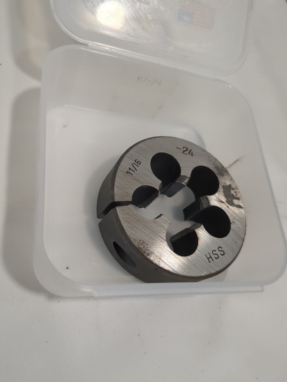 REGAL CUTTING TOOLS Round Die: 11/16-24, 2" OD, Hss 041328AS