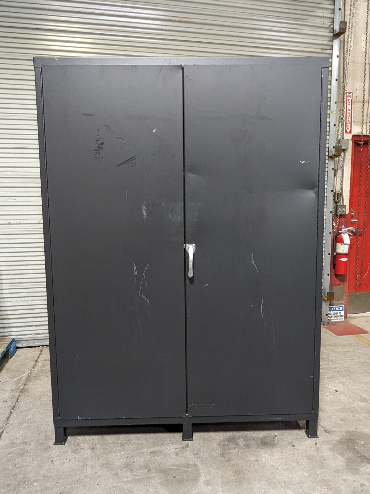 Valley Craft Heavy Duty Welded Storage Cabinet w/ Bins F87953A7 Scratch N Dent