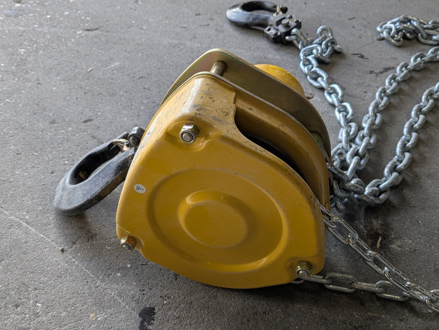 Oz Premium Manual Chain Hoist 3000 Lb. Capacity 10 Ft. Lift OZ015-10CHOP Used