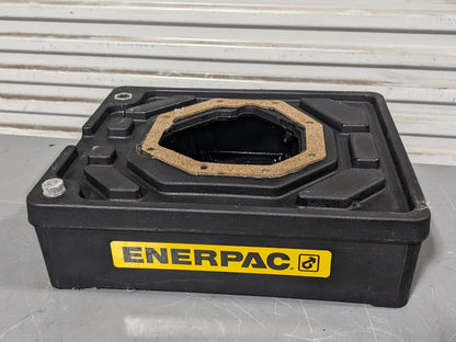 Enerpac Electric Hydraulic Pump 3-Way 2-Pos Valve 10000 PSI 115v PUJ1201B Damage
