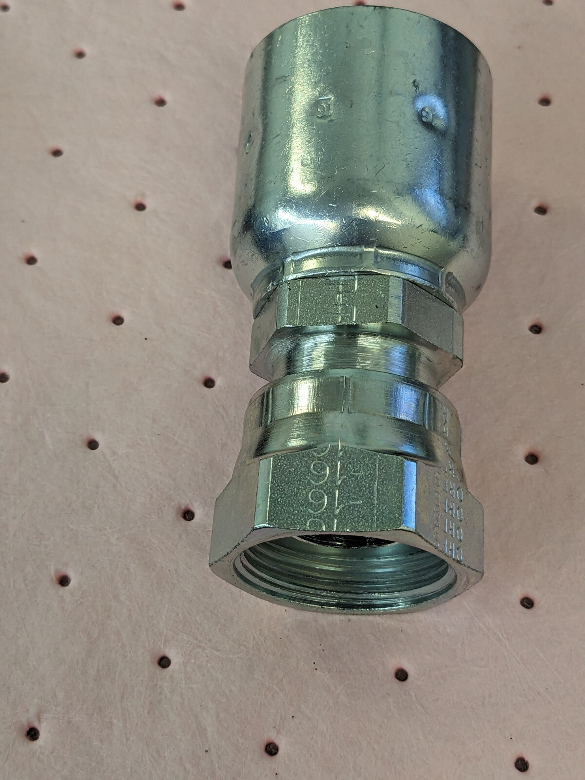 PARKER Hydraulic Hose Female Seal-Lok Swivel Fitting 1" ID 16 mm 1" 1JS43-16-16