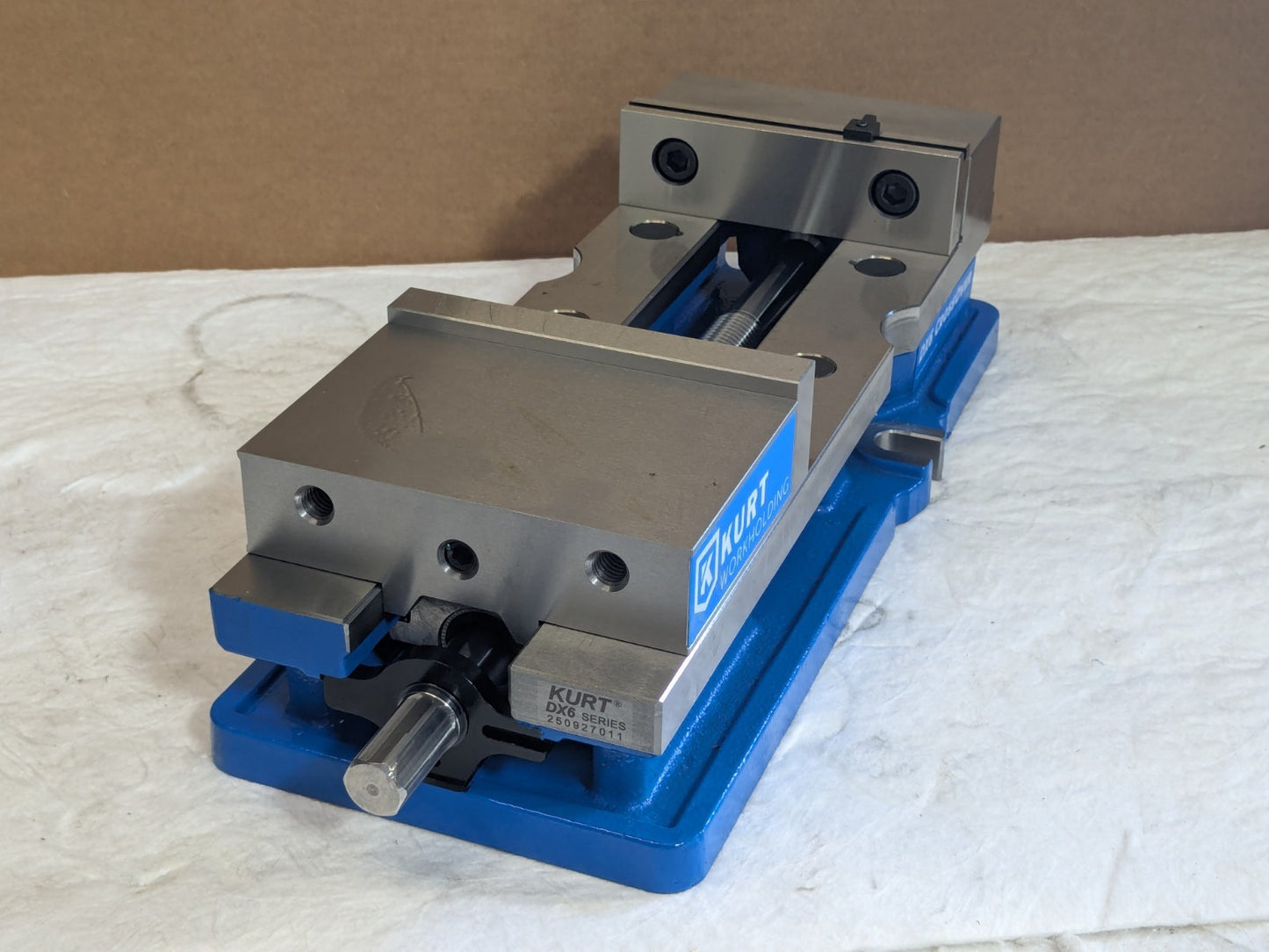 Kurt CrossOver Precision Machine Vise 6" Jaw Width 9" Opening Capacity DX6