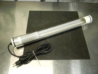 Electrix LED Strip Machine Tube Light 24" OAL 9 Watt 120v 7749-GL Defective