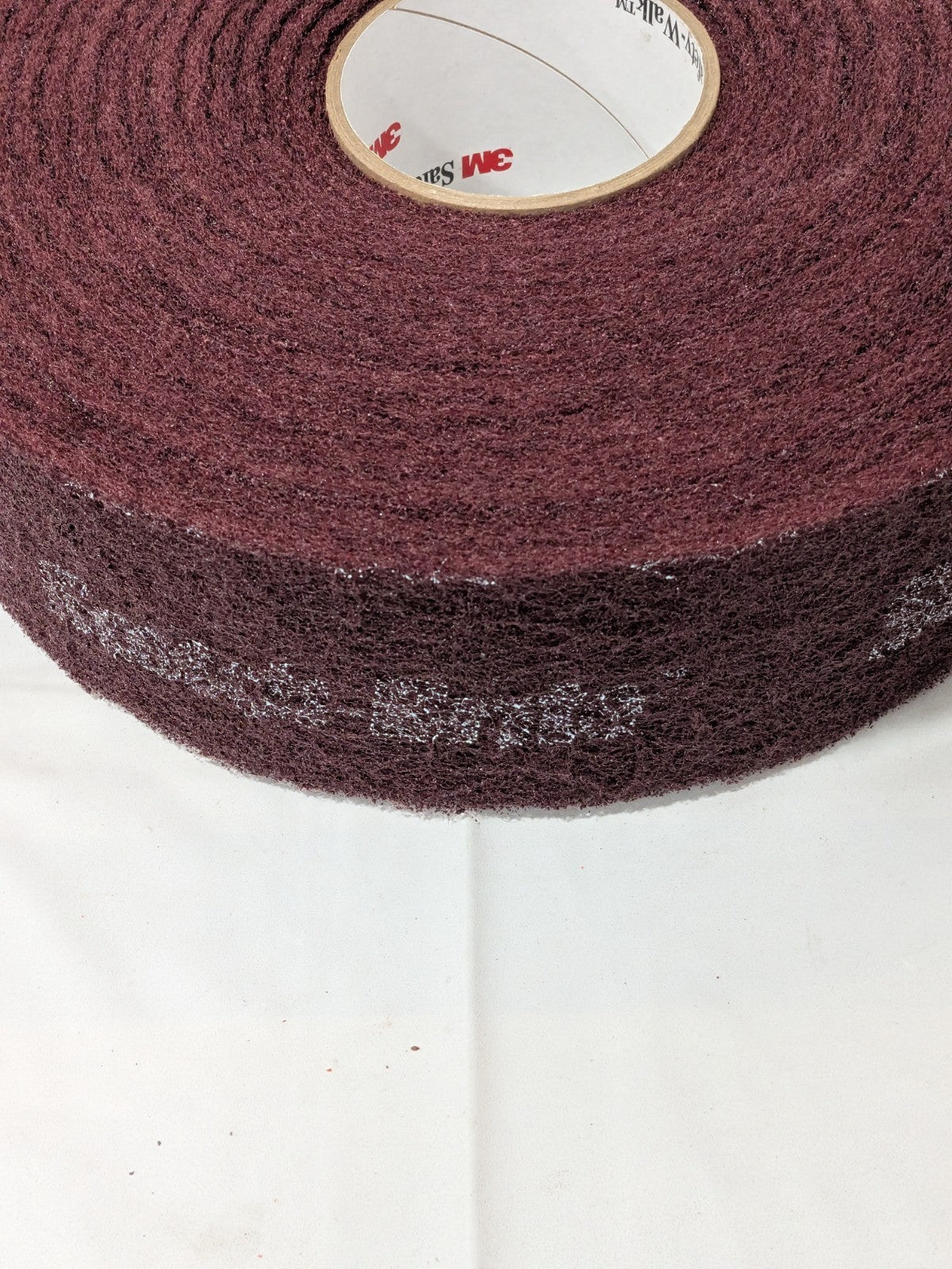 3M Non-Woven Roll: Aluminum Oxide, 3" Wide, 30' Long 7010309558