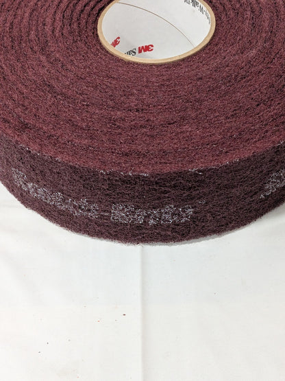 3M Non-Woven Roll: Aluminum Oxide, 3" Wide, 30' Long 7010309558